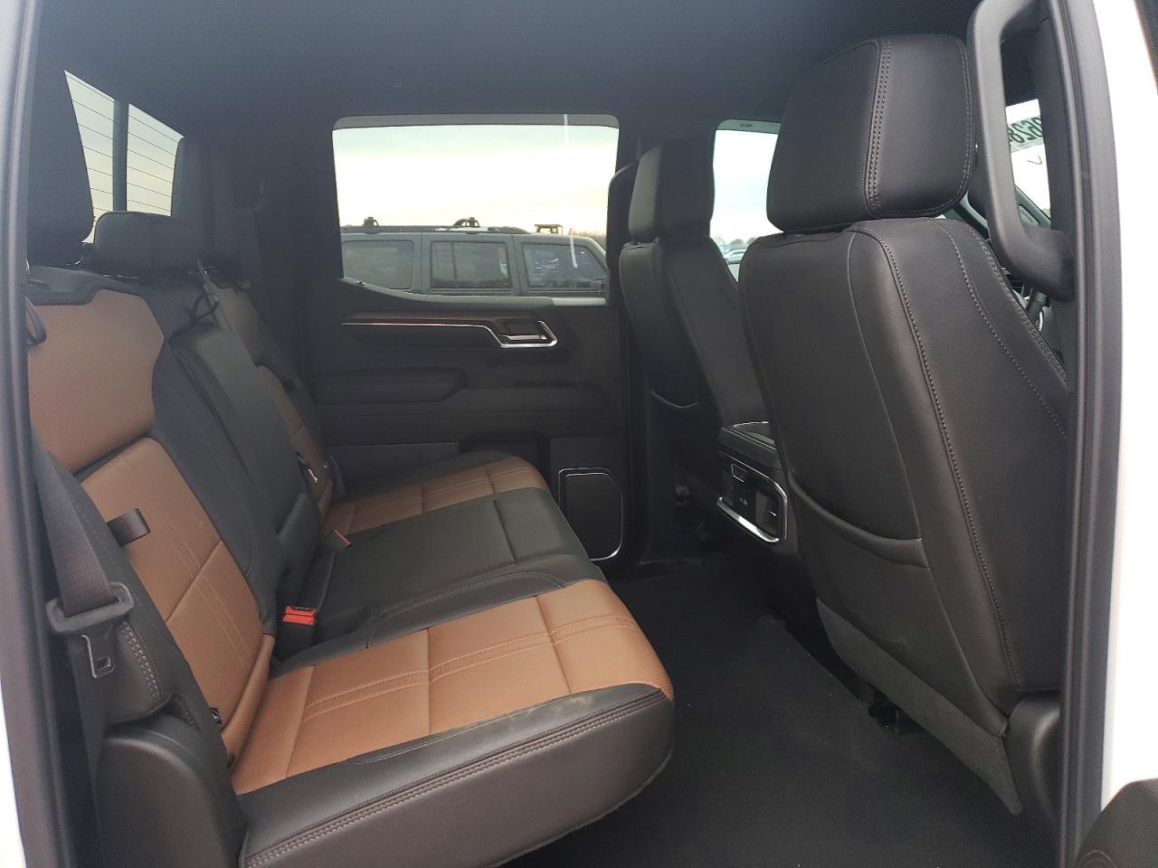2024 CHEVROLET SILVERADO K1500 HIGH COUNTRY photo 10