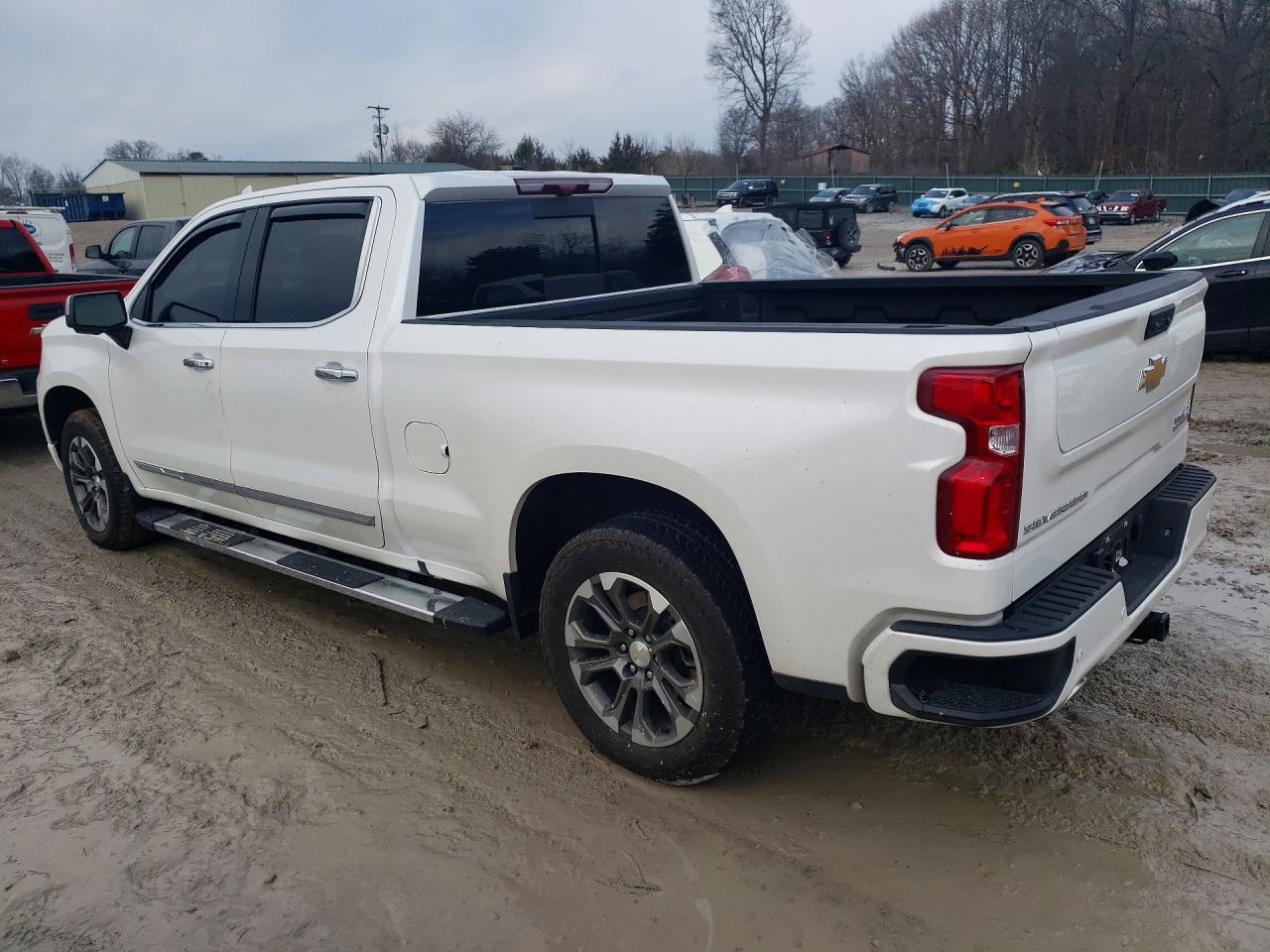 2024 CHEVROLET SILVERADO K1500 HIGH COUNTRY photo 2