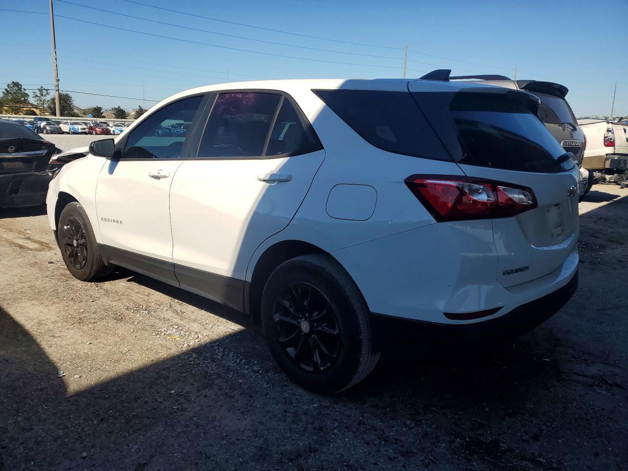 2021 CHEVROLET EQUINOX LS photo 2