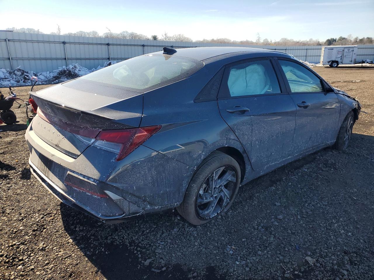 2025 HYUNDAI ELANTRA SEL SPORT photo 5