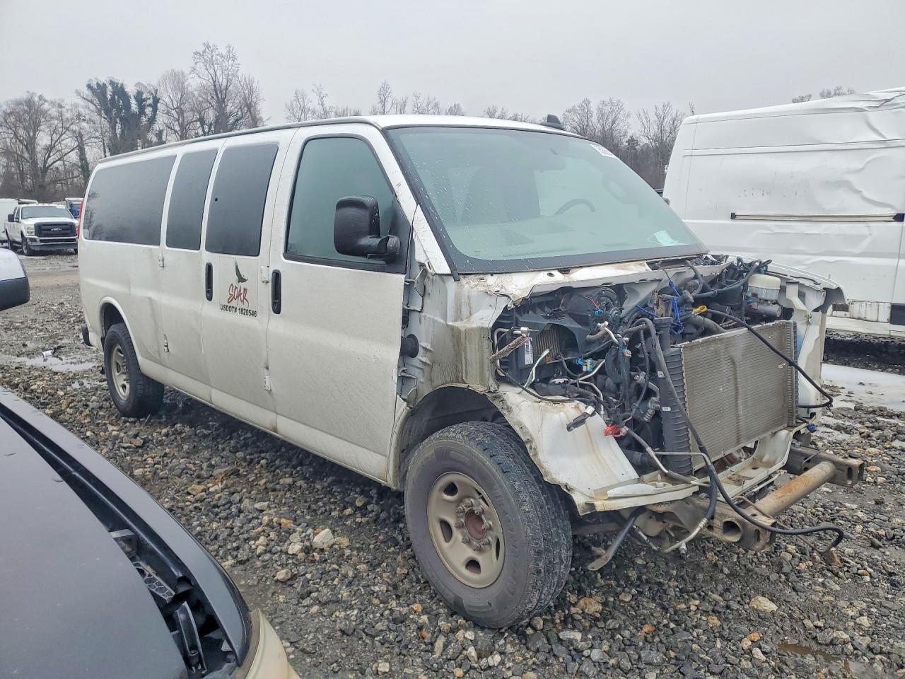 2017 CHEVROLET EXPRESS G3500 LT photo 4