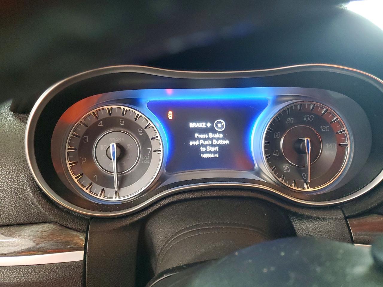 2019 CHRYSLER 300 TOURING photo 9