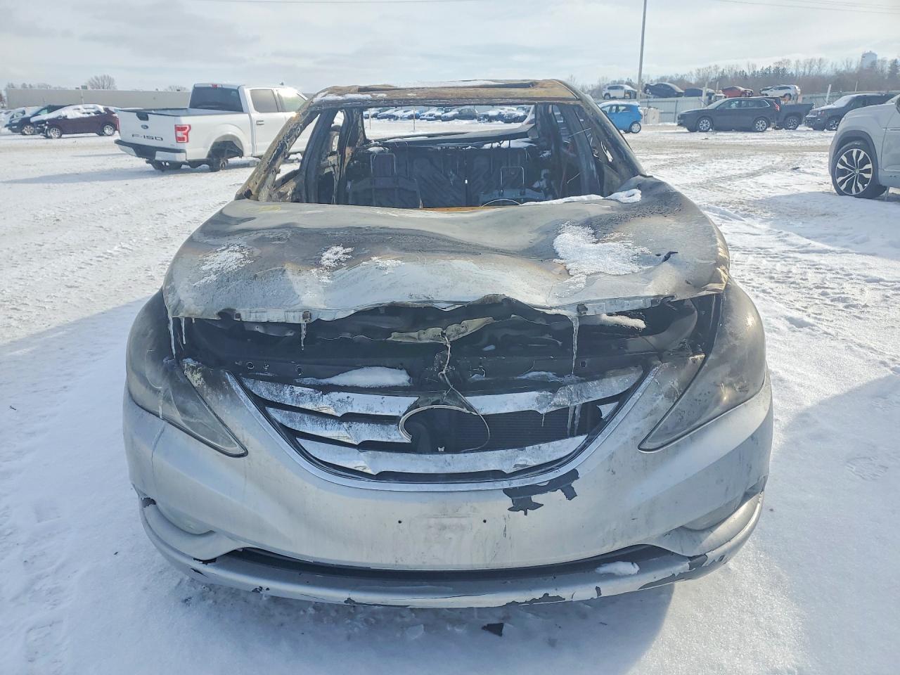 2011 HYUNDAI SONATA SE photo 13