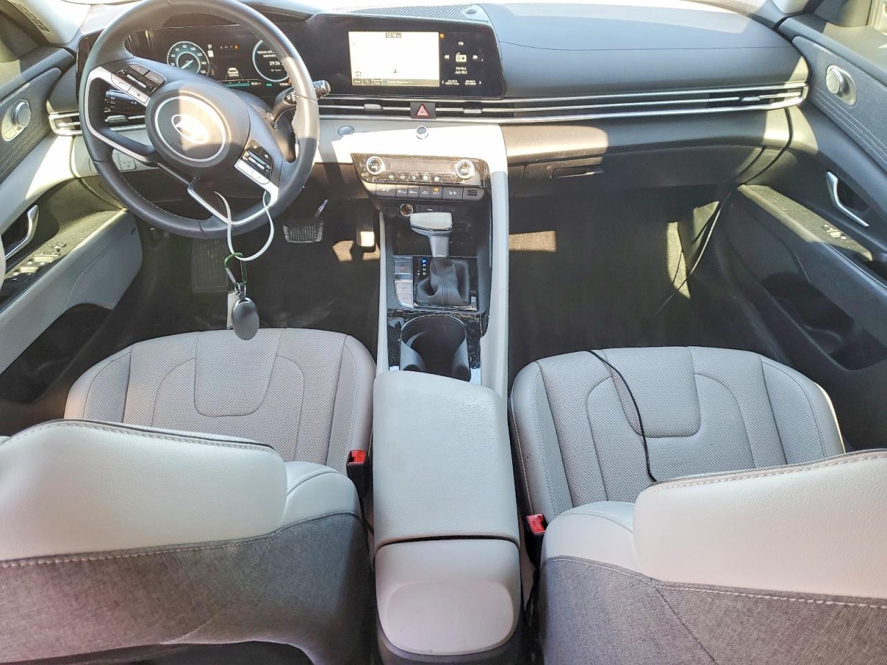 2024 HYUNDAI ELANTRA LIMITED photo 8