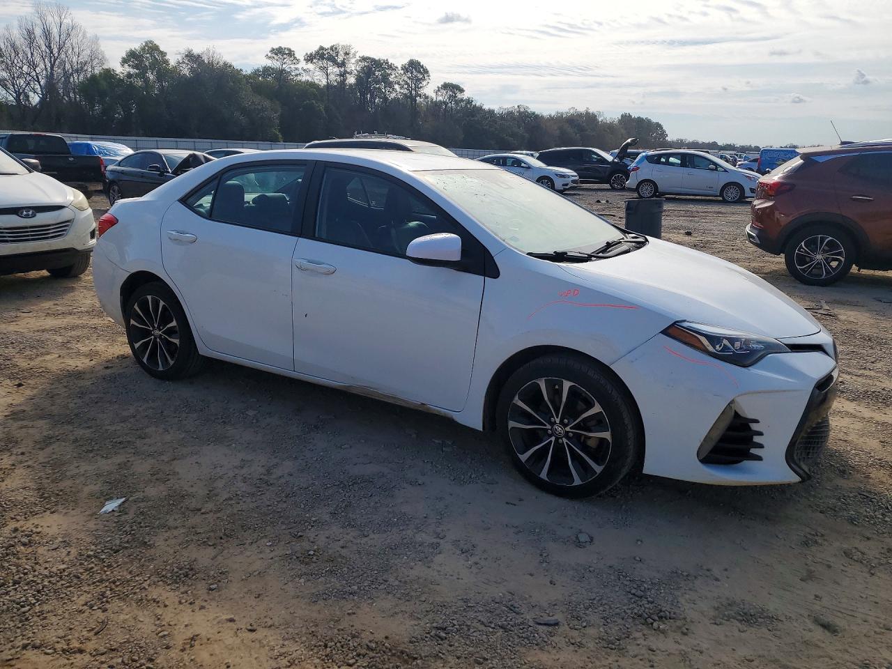 2019 TOYOTA COROLLA L photo 4