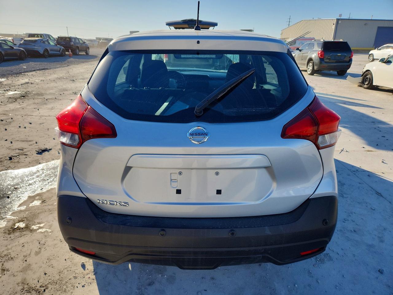 2020 NISSAN KICKS S photo 11
