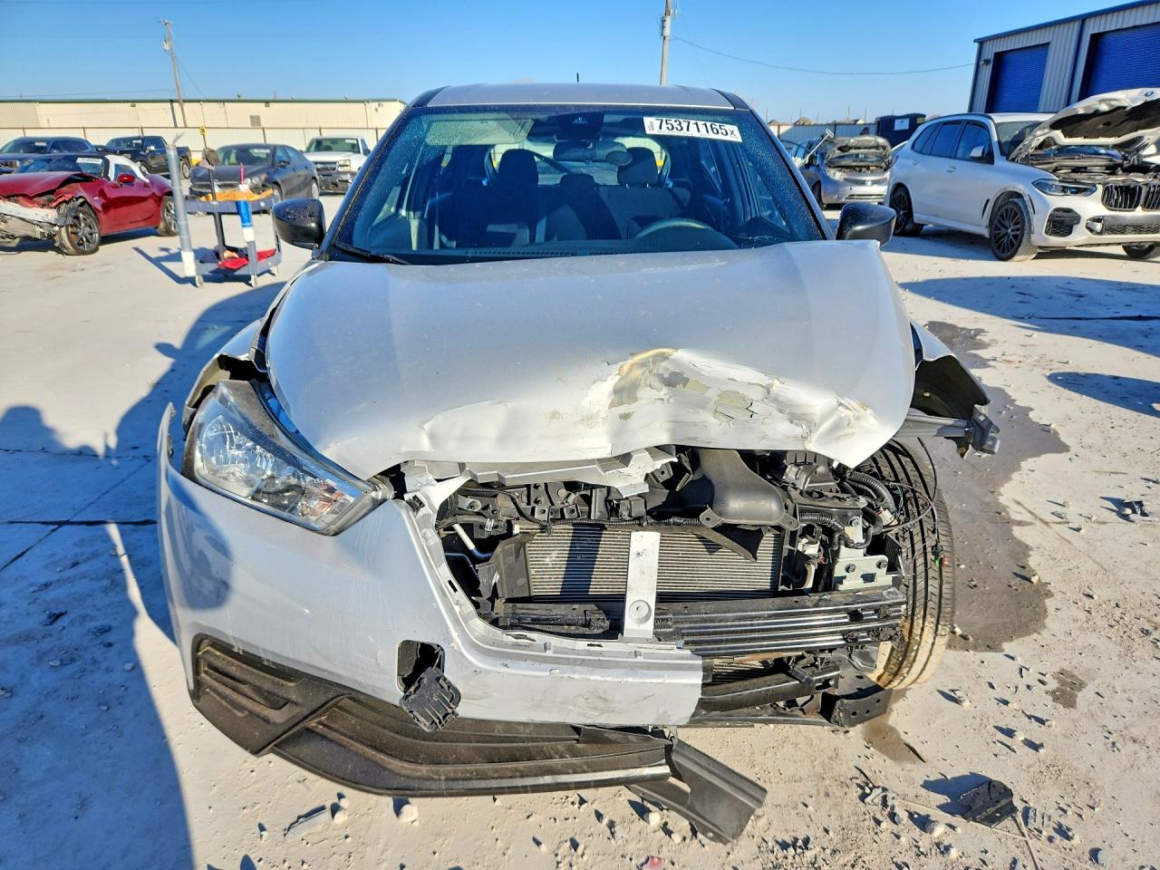 2020 NISSAN KICKS S photo 9