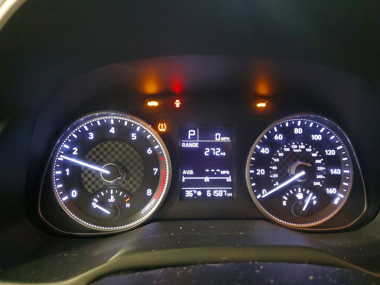 2019 HYUNDAI ELANTRA photo 17