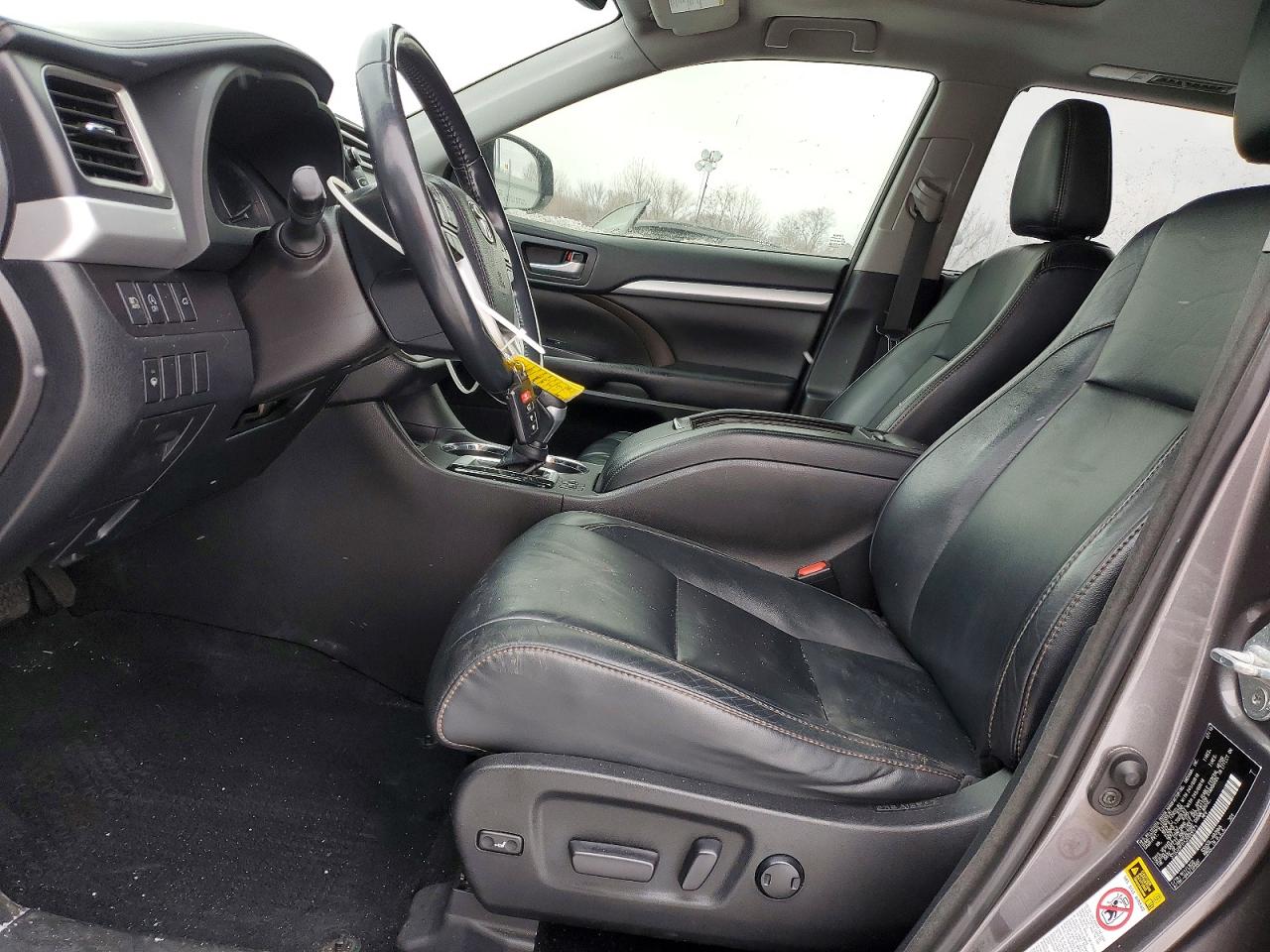2018 TOYOTA HIGHLANDER photo 13