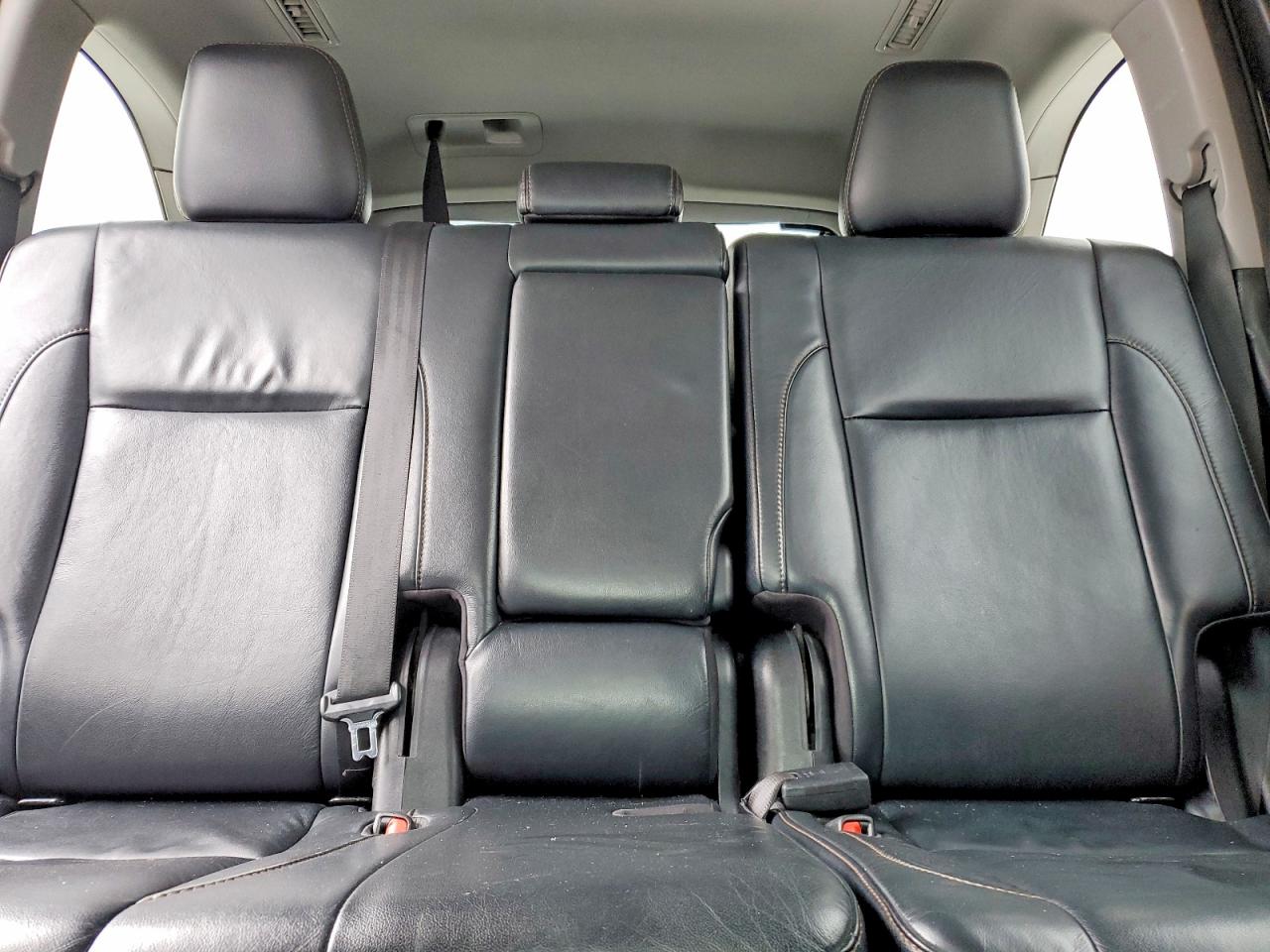 2018 TOYOTA HIGHLANDER photo 19