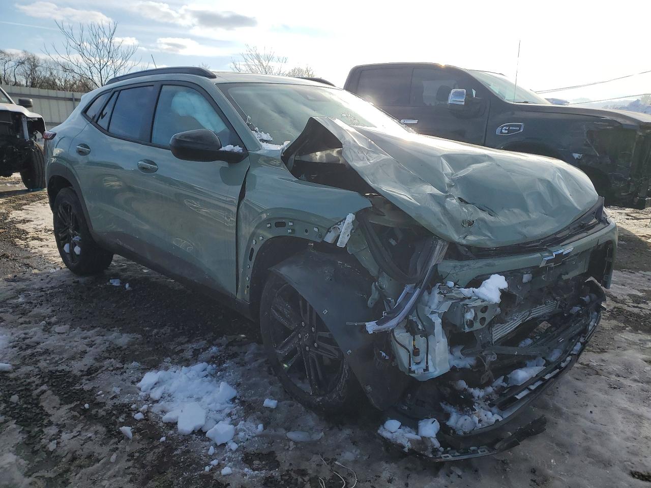 2025 CHEVROLET TRAX ACTIV photo 4