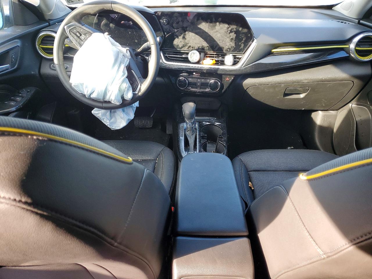 2025 CHEVROLET TRAX ACTIV photo 8