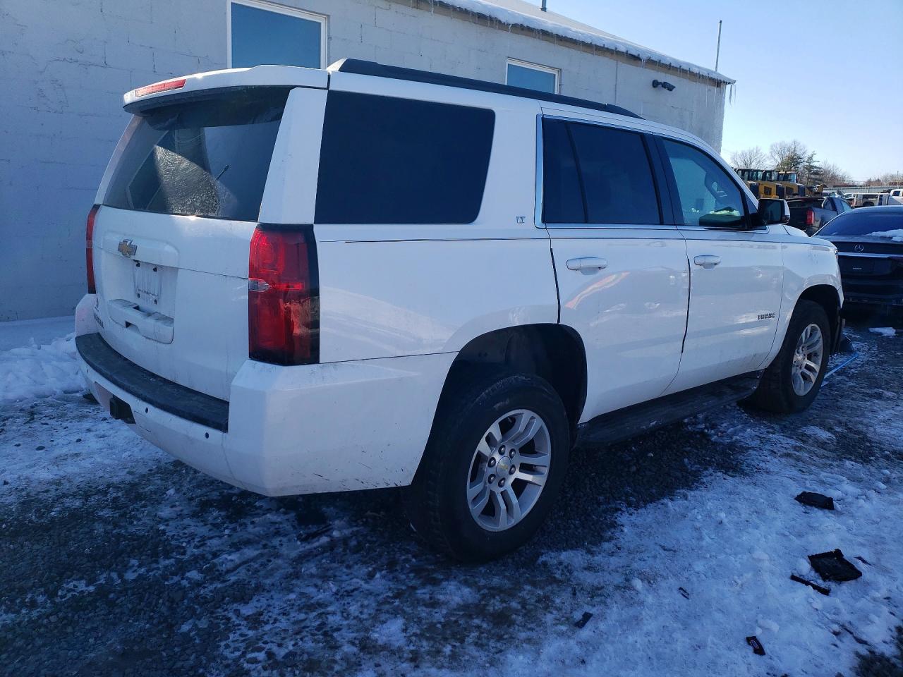 2016 CHEVROLET TAHOE K1500 LT photo 3