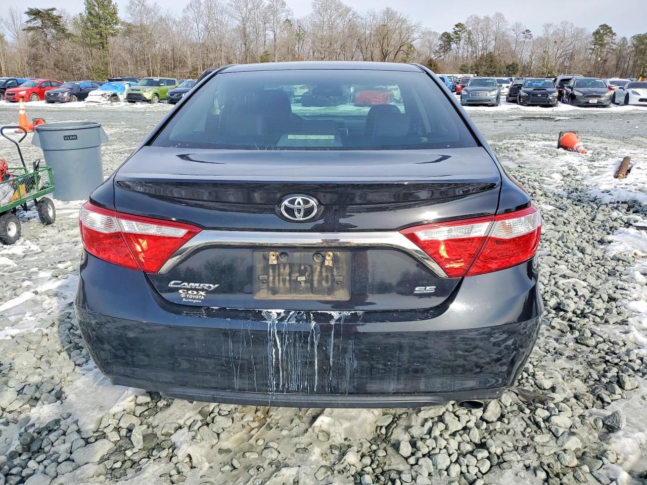 2017 TOYOTA CAMRY LE photo 11