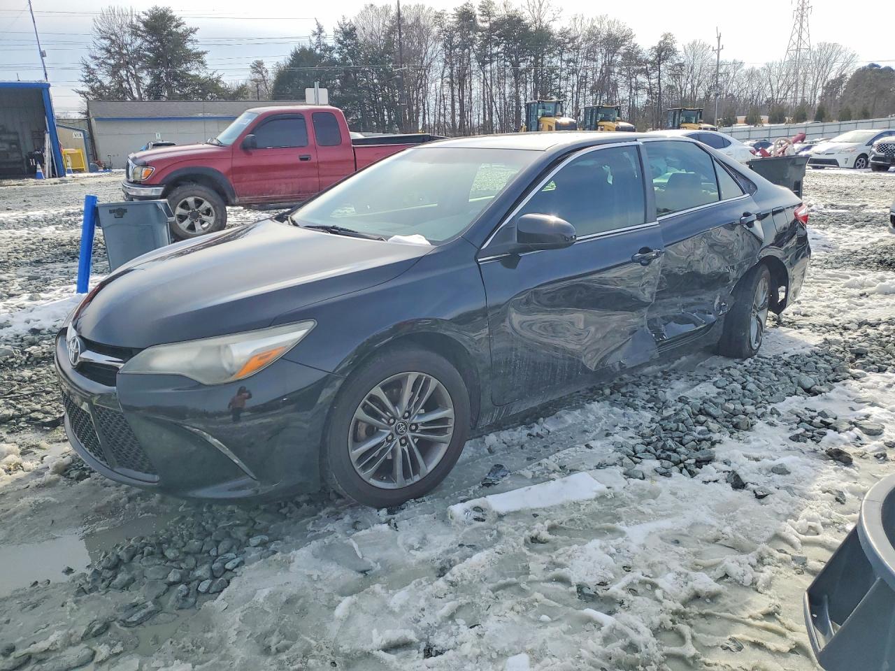 2017 TOYOTA CAMRY