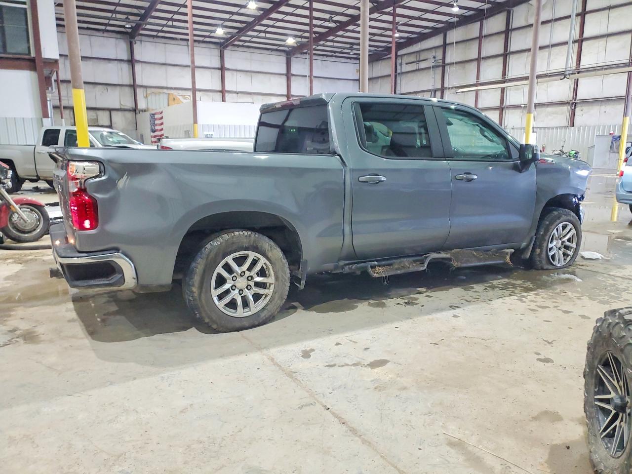 2020 CHEVROLET SILVERADO K1500 LT photo 5