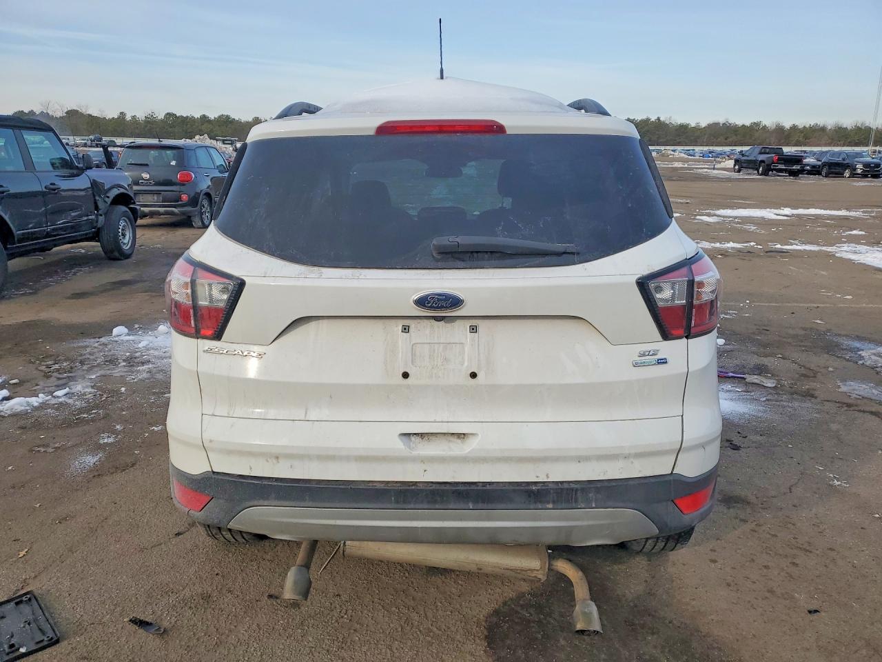 2018 FORD ESCAPE SE photo 16