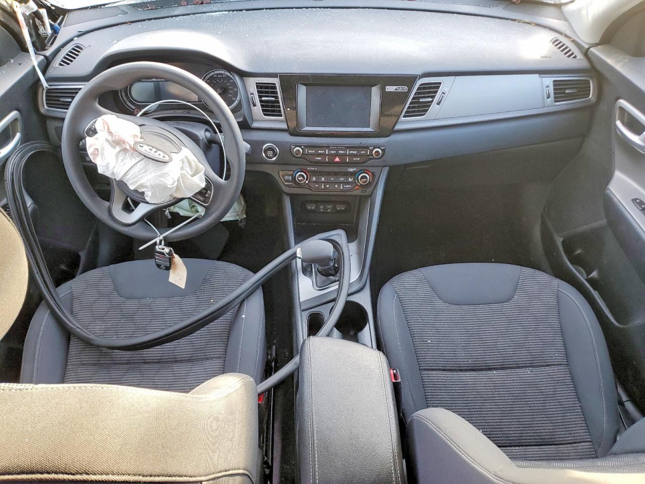 2017 KIA NIRO LX photo 15