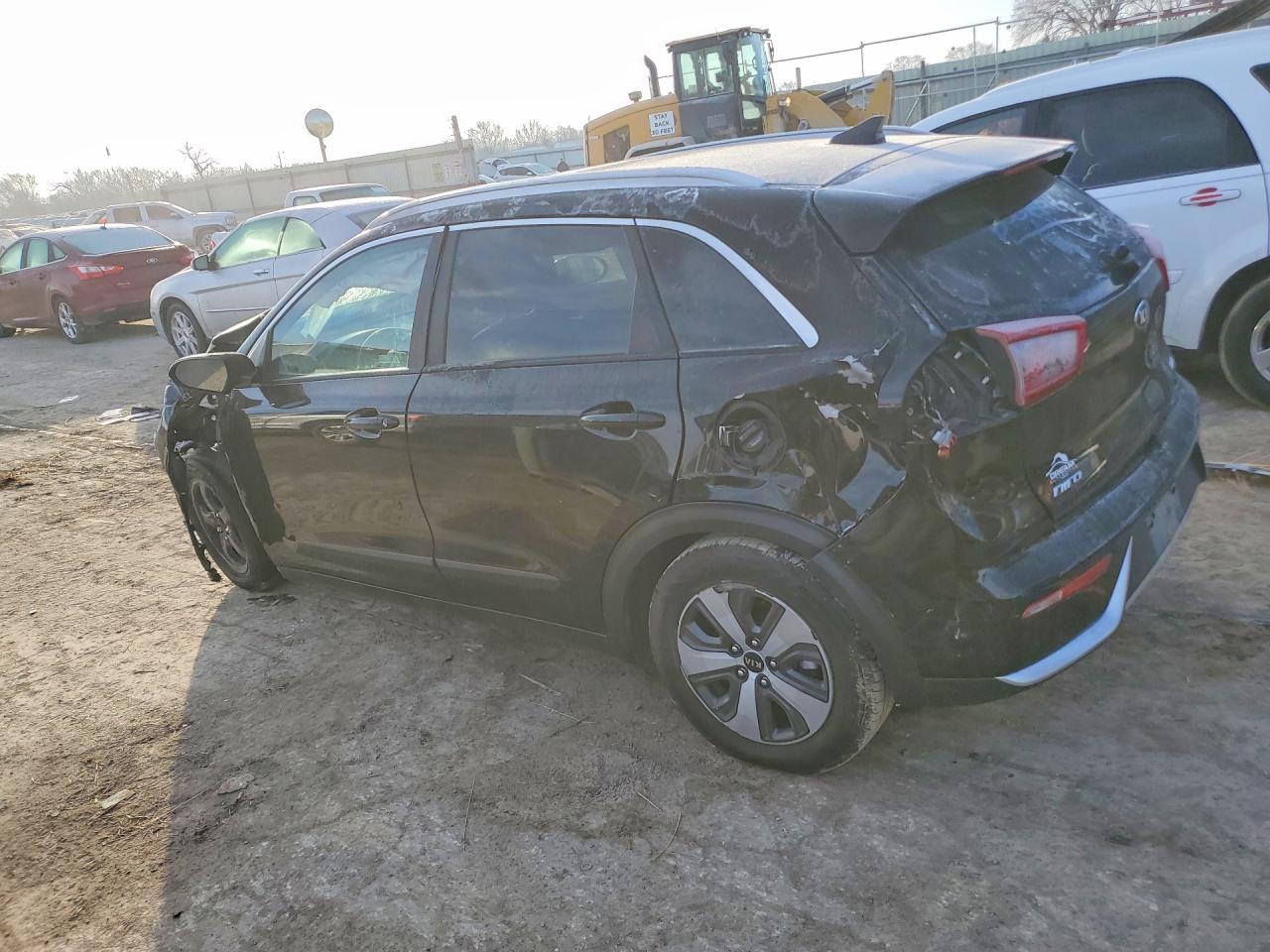 2017 KIA NIRO LX photo 3