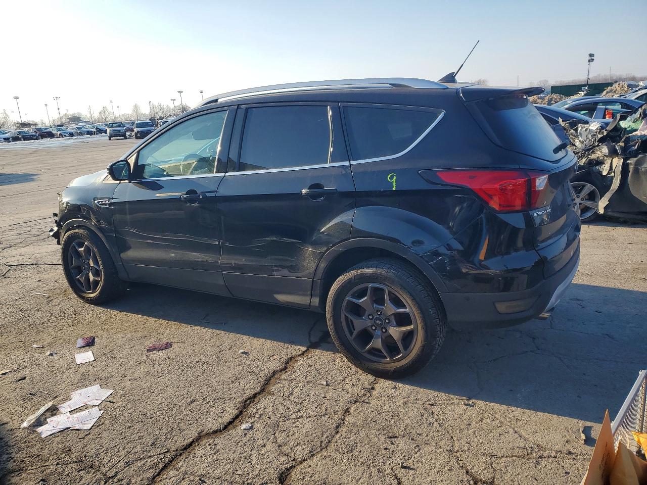 2019 FORD ESCAPE photo 3