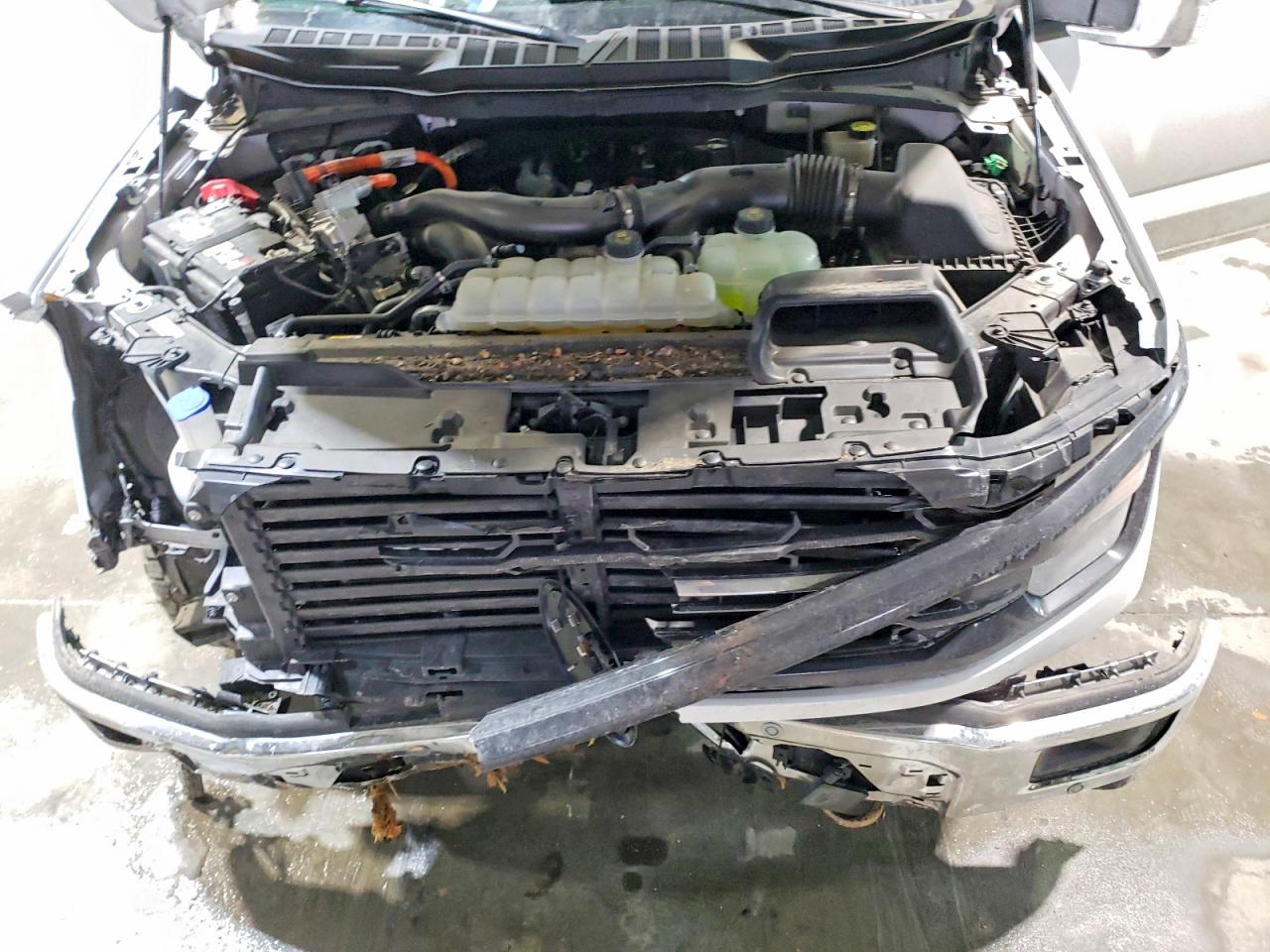 2024 FORD F150 XLT photo 21