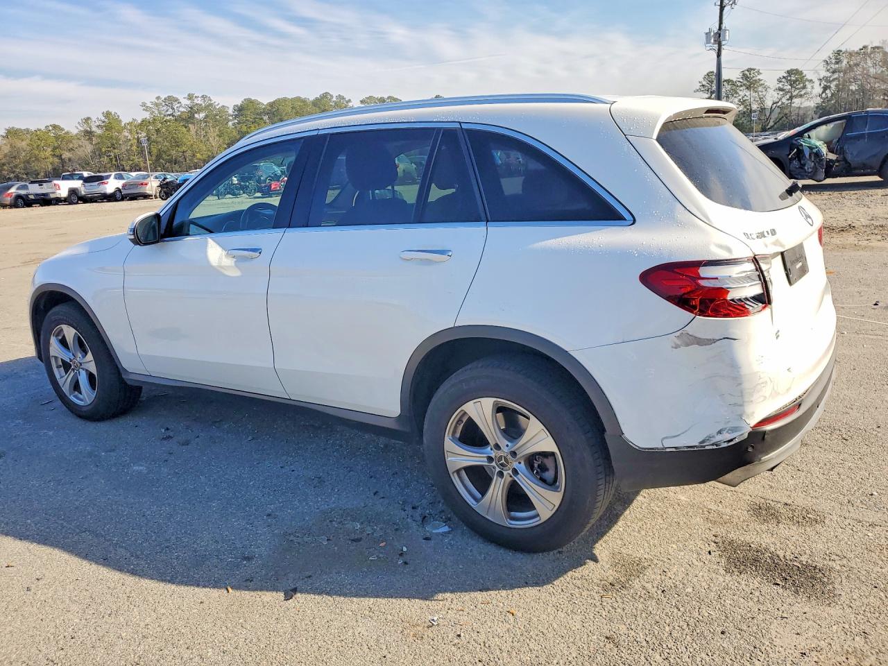 2018 MERCEDES-BENZ GLC 300 photo 2