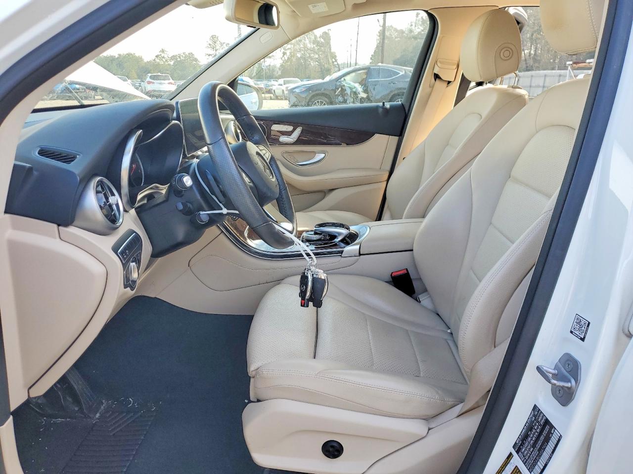 2018 MERCEDES-BENZ GLC 300 photo 7