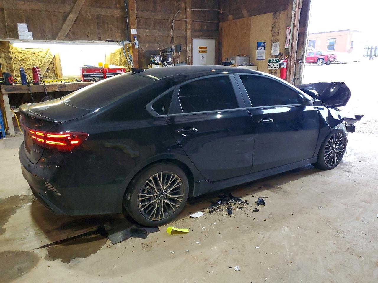 2024 KIA FORTE GT LINE photo 5