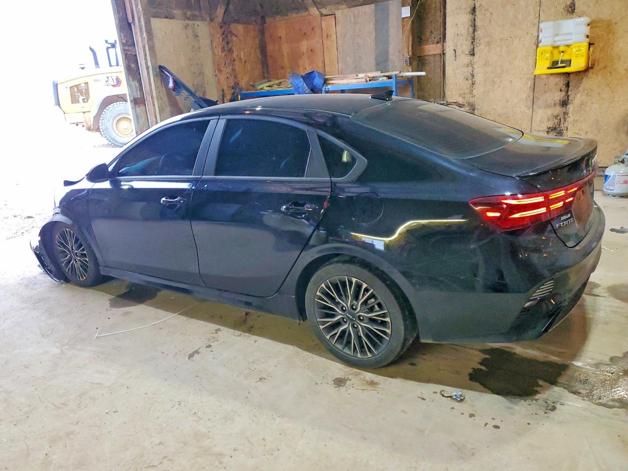 2024 KIA FORTE GT LINE photo 3