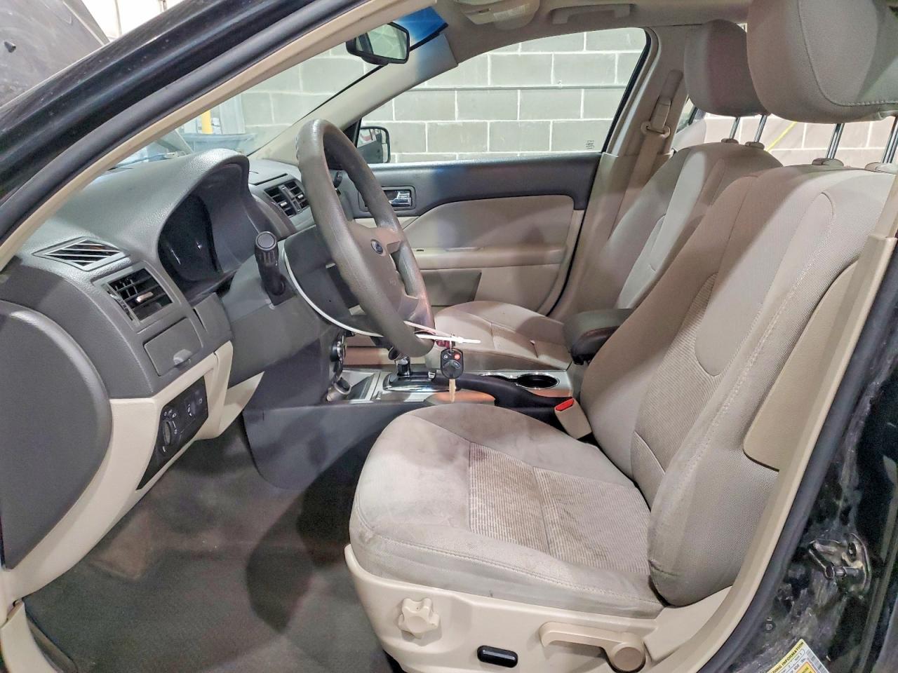 2010 FORD FUSION SE photo 19