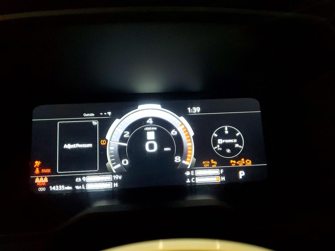 2024 TOYOTA TUNDRA CREWMAX LIMITED photo 17