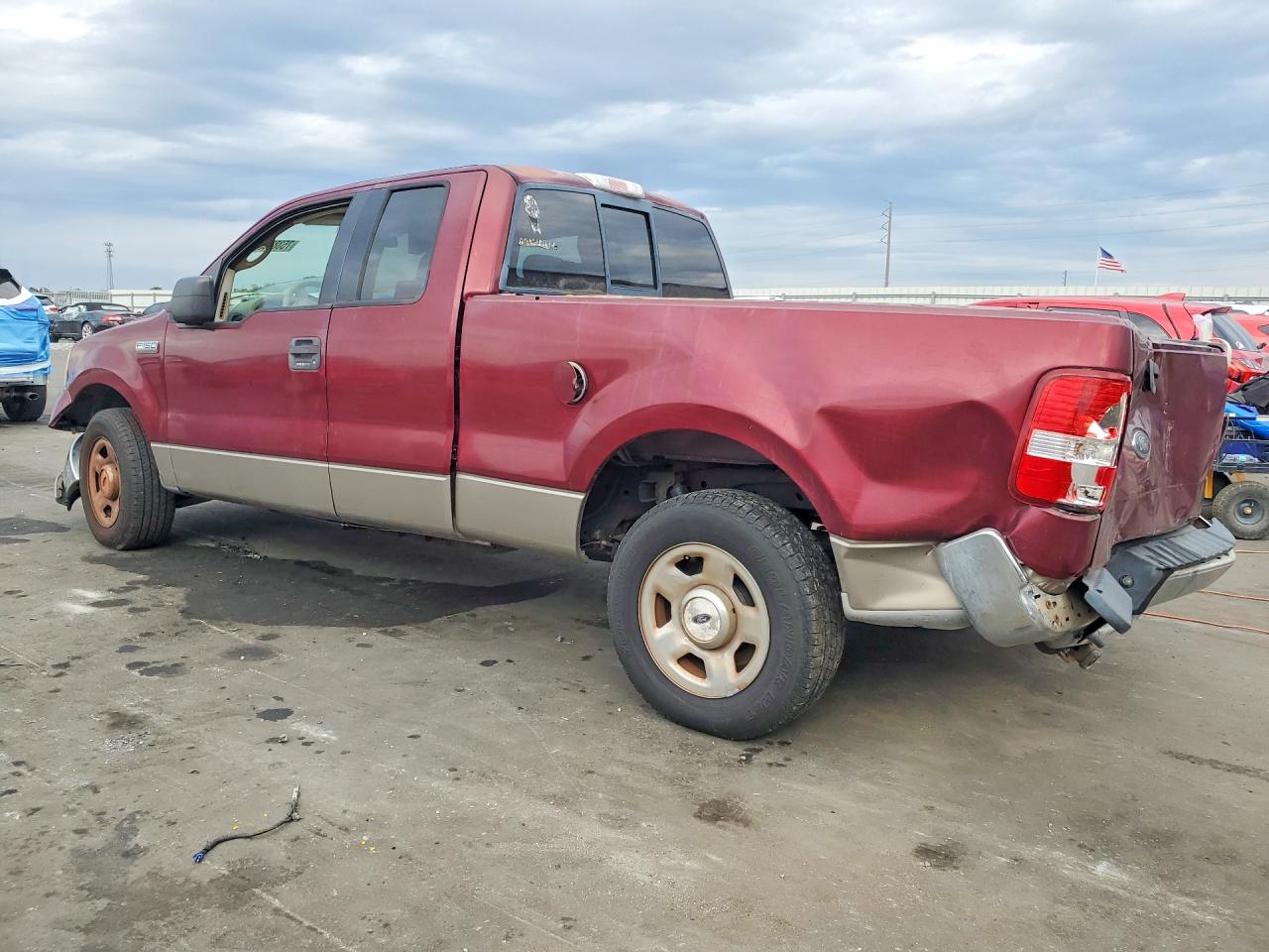 2004 FORD F150 photo 2