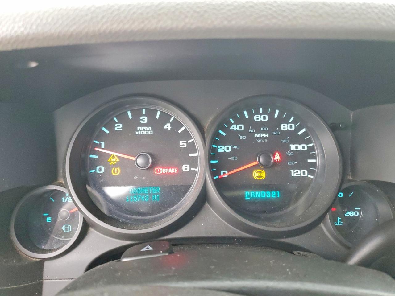 2010 CHEVROLET SILVERADO C1500 photo 25
