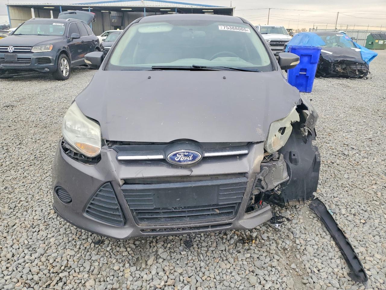 2014 FORD FOCUS SE photo 9