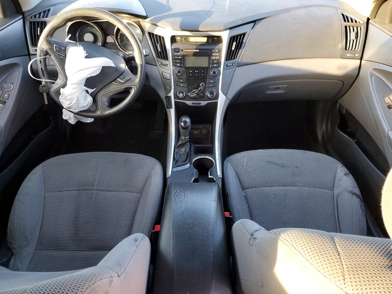 2013 HYUNDAI SONATA GLS photo 15