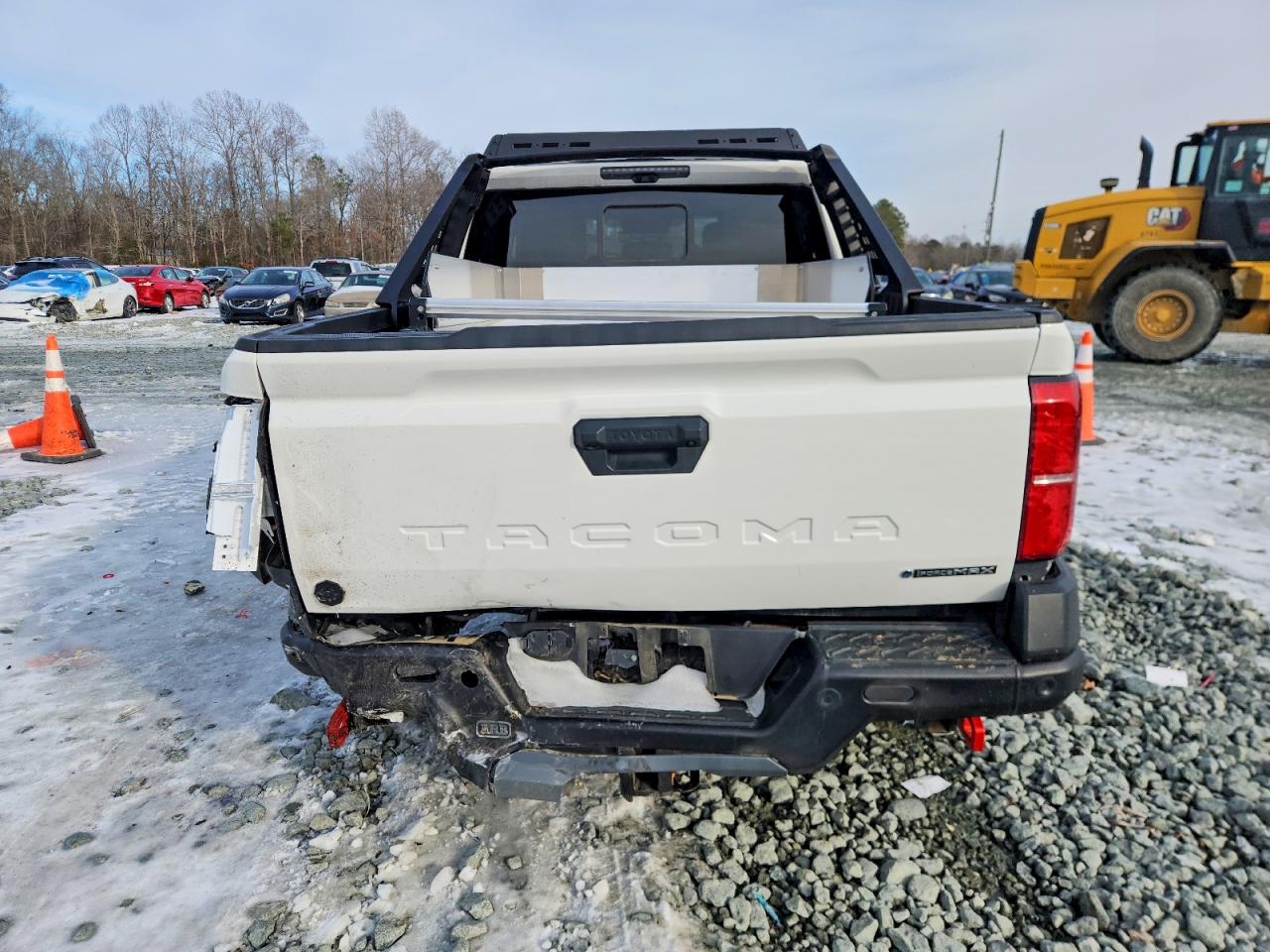 2024 TOYOTA TACOMA DOUBLE CAB photo 6