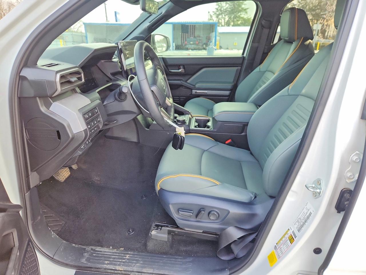 2024 TOYOTA TACOMA DOUBLE CAB photo 7