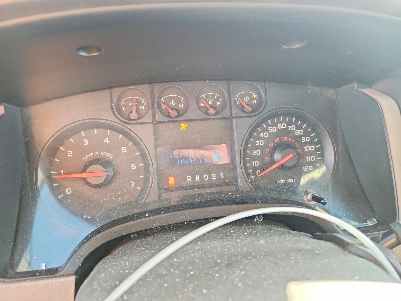 2010 FORD F150 photo 25