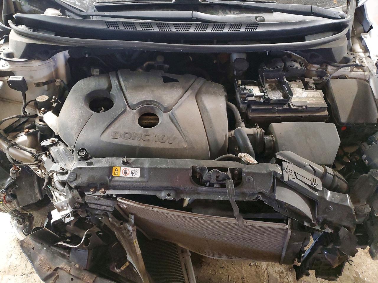 2015 HYUNDAI ELANTRA SE photo 31
