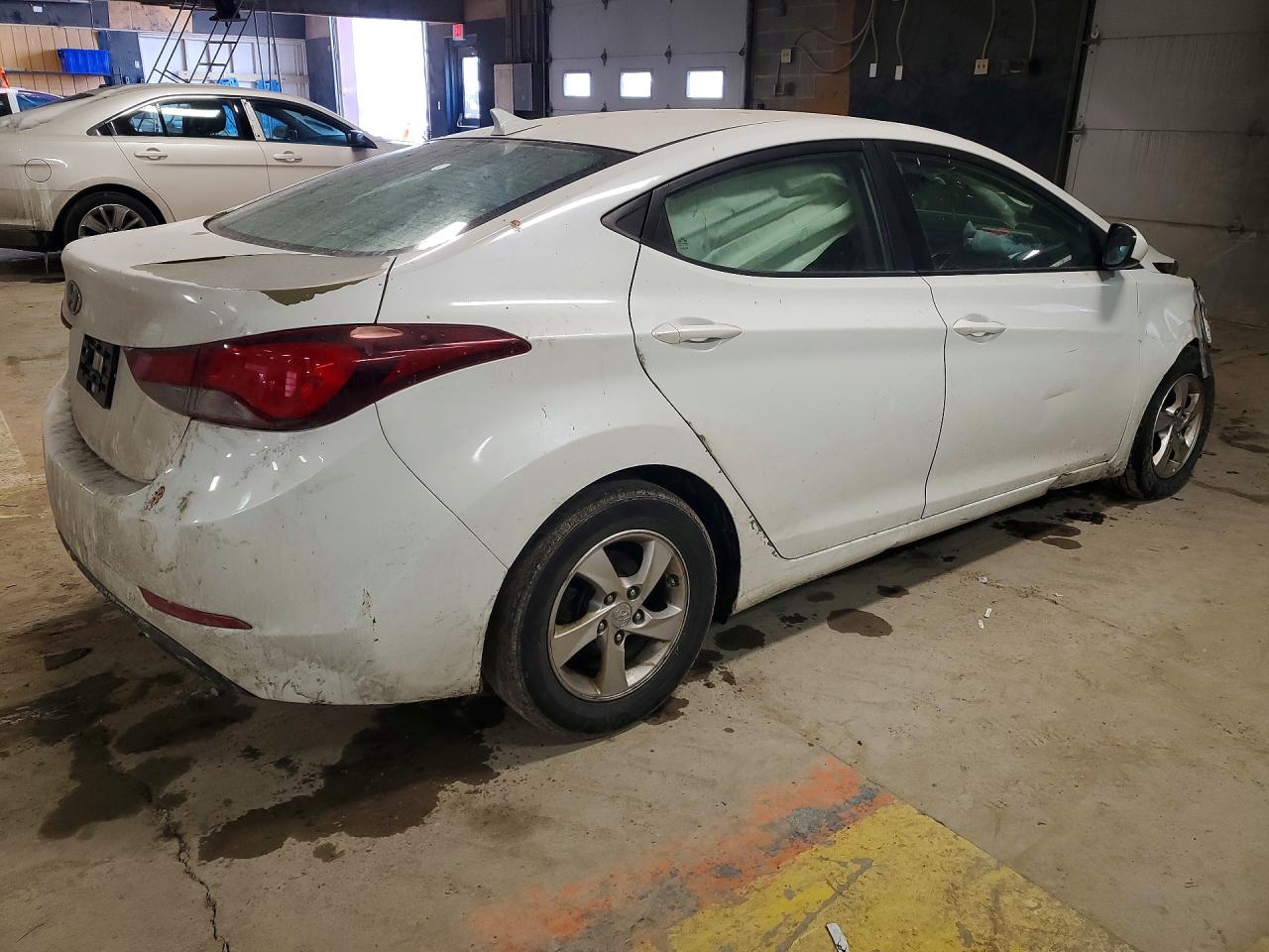 2015 HYUNDAI ELANTRA SE photo 7