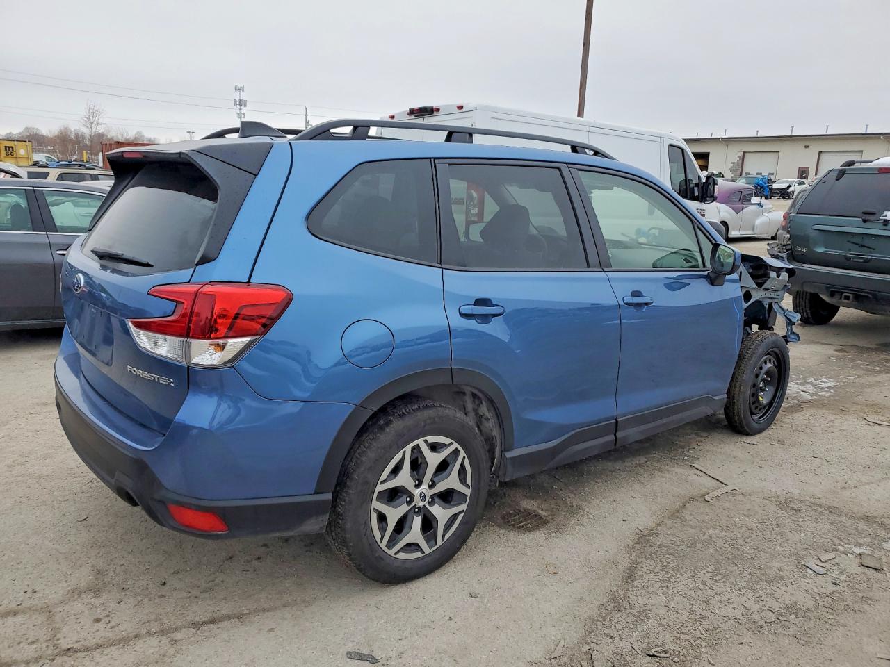 2024 SUBARU FORESTER PREMIUM photo 3