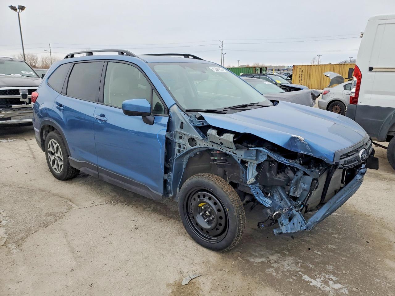 2024 SUBARU FORESTER PREMIUM photo 4