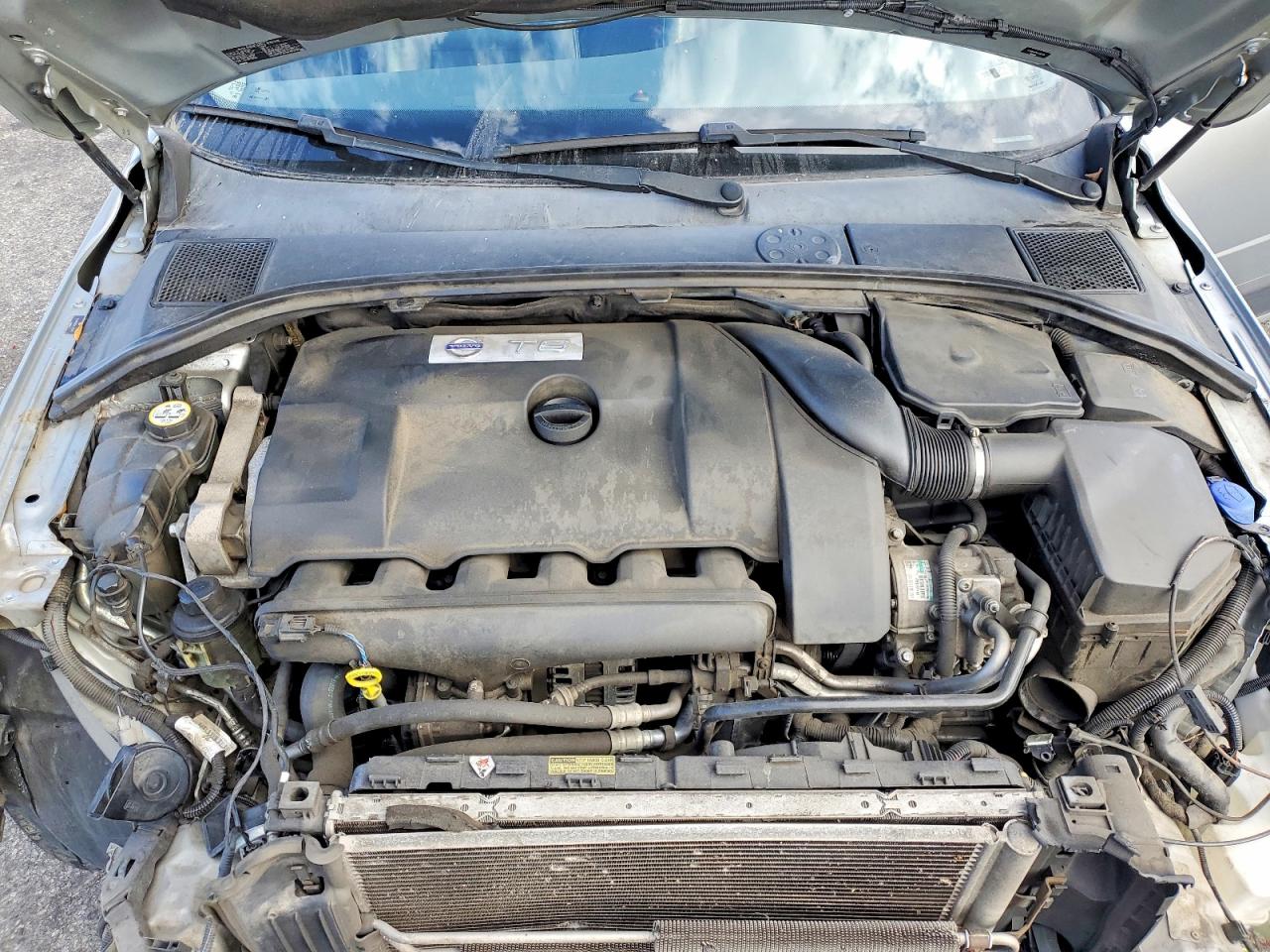 2010 VOLVO XC70 T6 photo 34