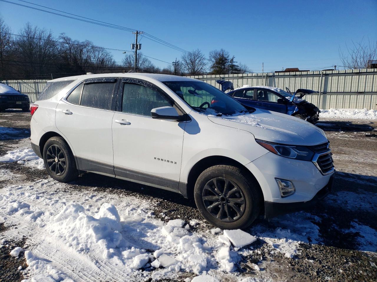 2019 CHEVROLET EQUINOX LT photo 4