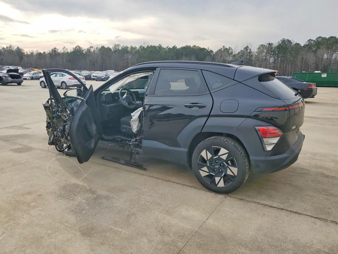 2024 HYUNDAI KONA SEL photo 3