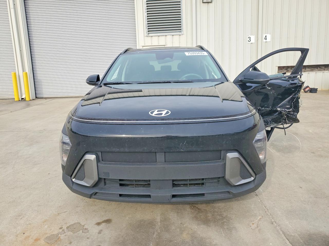2024 HYUNDAI KONA SEL photo 9