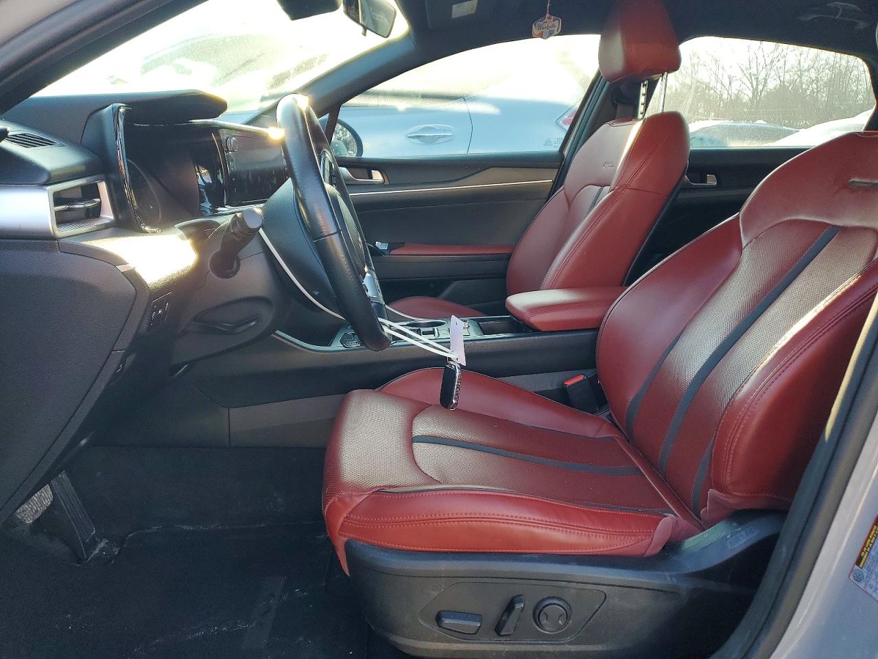 2023 KIA K5 photo 13
