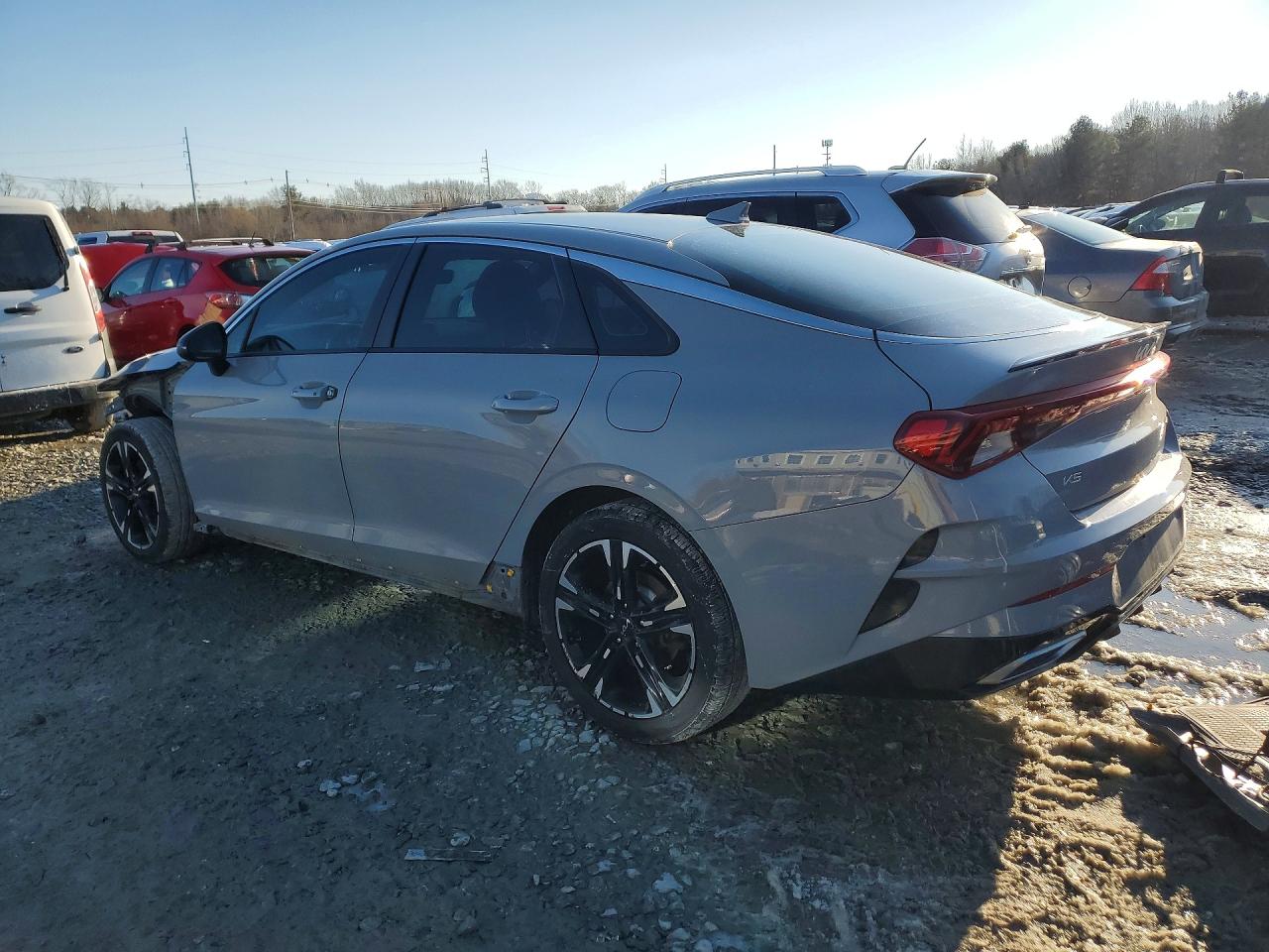 2023 KIA K5 photo 3