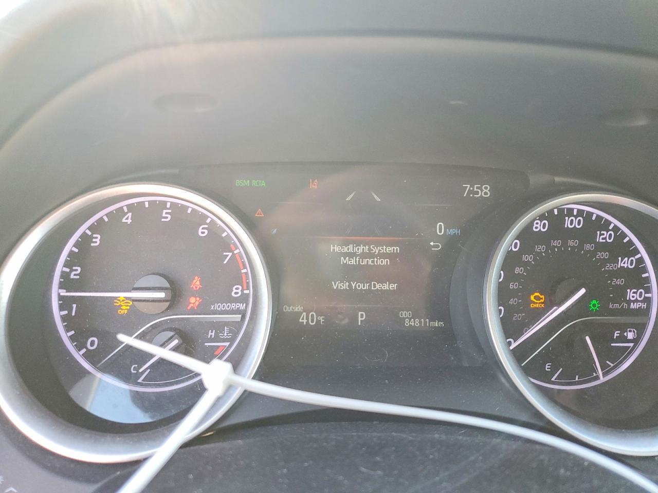 2021 TOYOTA CAMRY LE photo 17