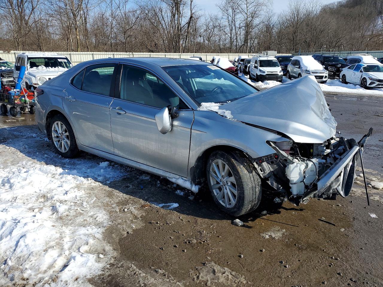 2021 TOYOTA CAMRY LE photo 7